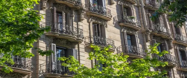 El Tribunal Supremo anula las tasas que gravan a los pisos vacíos en Barcelona