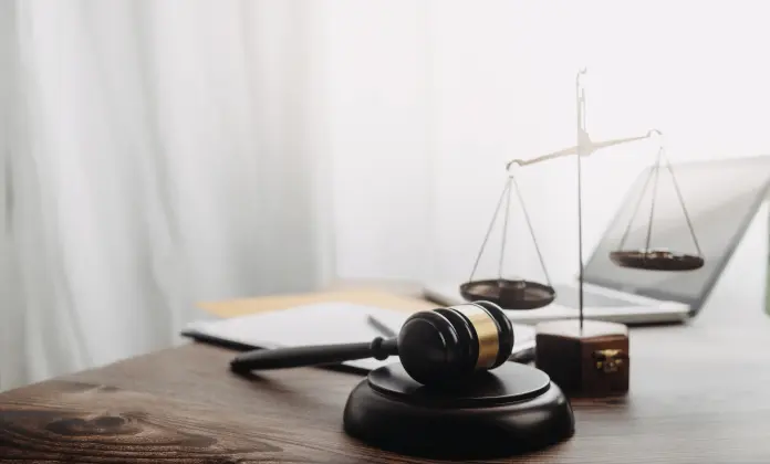 Árbitros no pueden cuestionar validez de medidas económicas de actos administrativos contractuales