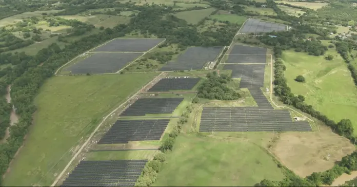 Erco Energía, EPM y un inversionista europeo cierran acuerdo para megaproyecto solar en Colombia