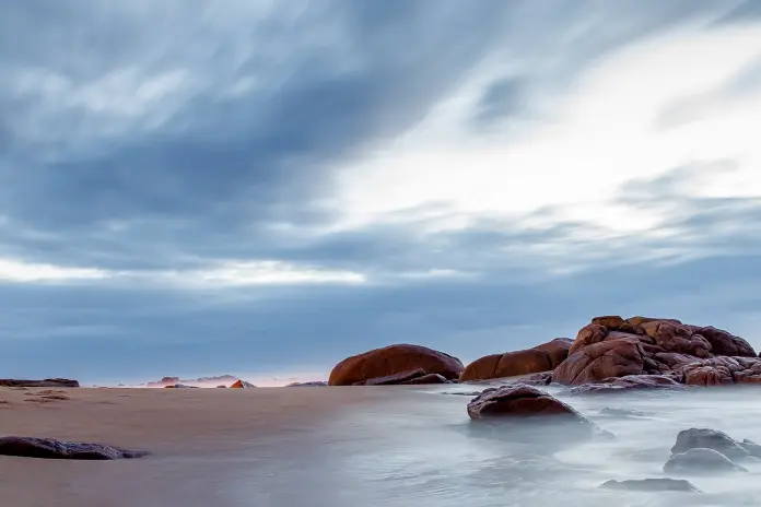 Gobierno declara emergencia económica en ocho departamentos