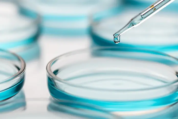 Cosméticos: Nuevas reglas para la comunicación de efectos no deseados