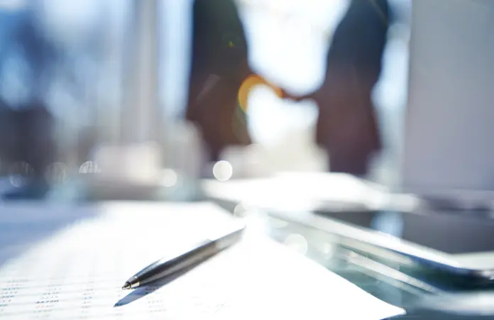 Las empresas podrán tercerizar el núcleo del negocio