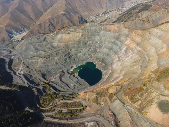 Contraloría toma razón de modificación al RSEIA