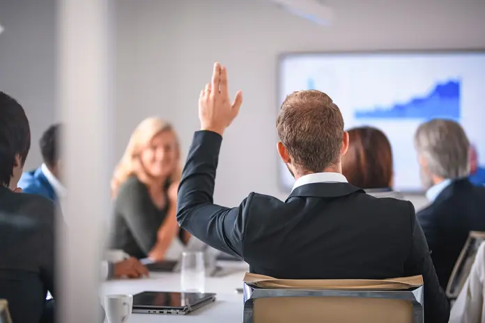 La obligación (o no) de una sociedad de responsabilidad limitada de excluir a un socio (...)