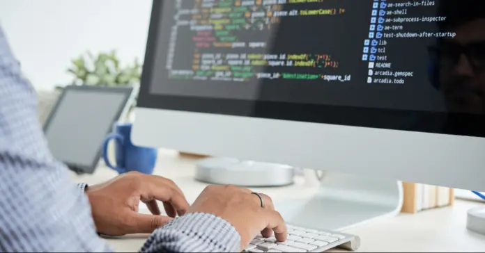 Itaú Colombia y Davivienda otorgan crédito sindicado a Digital Ware por COP 38.000 millones