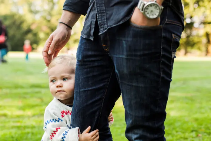 Birth and childcare leave is extended in Spain