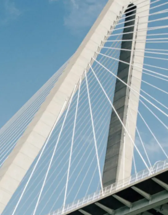 Cuatrecasas sigue entre los líderes en operaciones del sector de energía e infraestructura en Latam