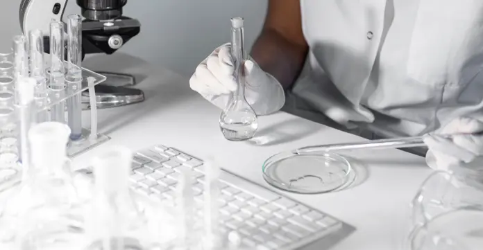 Partners Group adquiere FairJourney Biologics