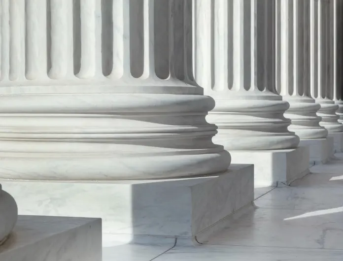 Regulación sobre cancelación, renovación y revocación en transacciones electrónicas