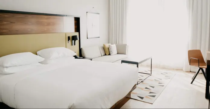 Sabadell financia la adquisición y rehabilitación de dos hoteles en Madrid por parte de Meridia